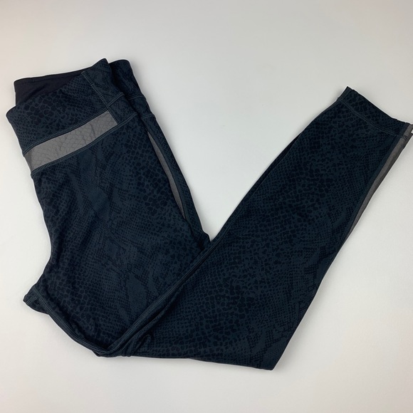 🎉SOLD🎉Lululemon Sz 6 Gray Snakeskin Leggings - Picture 8 of 8